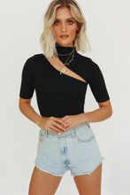 Load image into Gallery viewer, Ziggy Top
