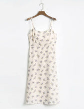 Load image into Gallery viewer, Meadows Dress
