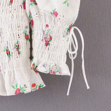 Load image into Gallery viewer, Heartstrings Top
